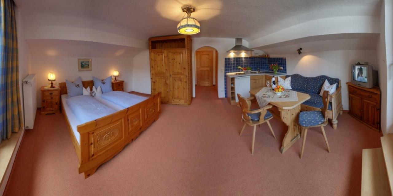 Hotel Gaestehaus Alpina Krün Exteriér fotografie